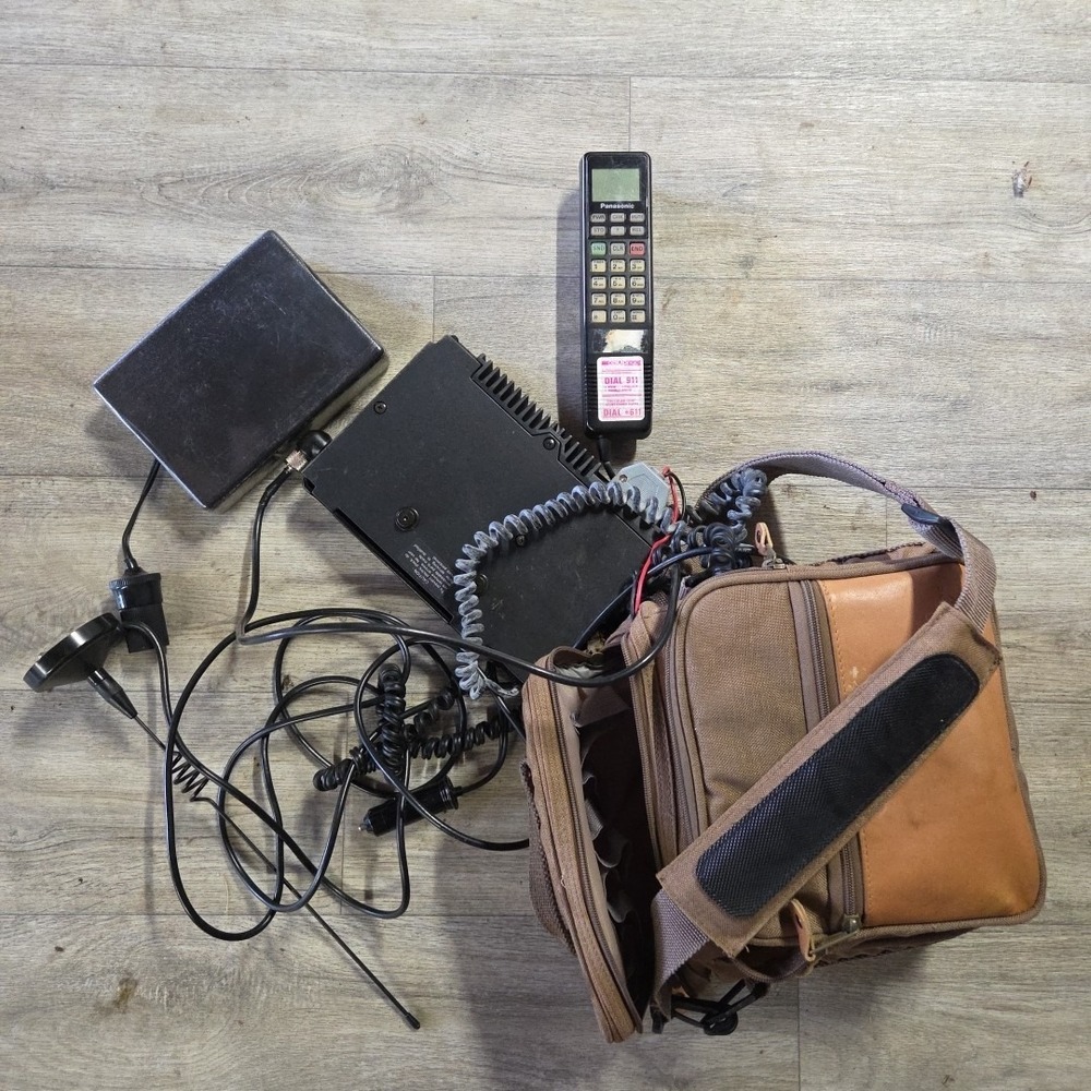 Vintage 80's  Pansonic EF-6106E A‎ mobile /car phone  antenna Carrying Case READ